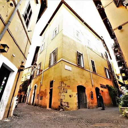 Campo De Fiori Relais Aparthotel *